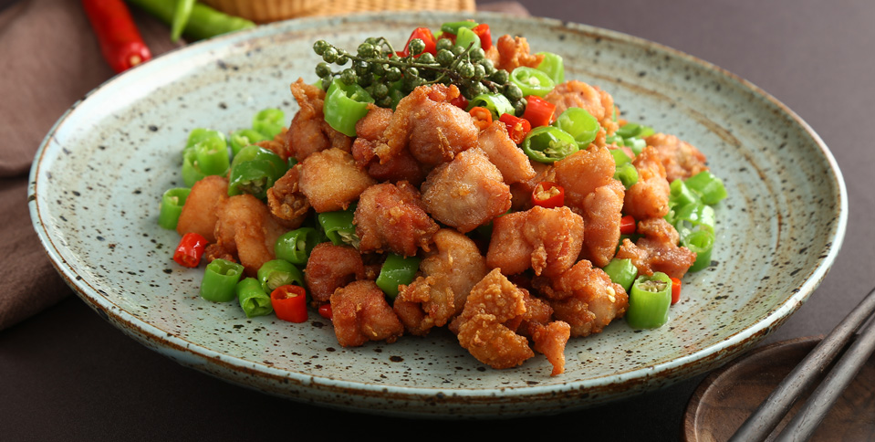 Sautéed Diced Chicken with Chili and Pepper